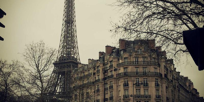 数字资源与开发工具：现代编程教程的进化与高效学习路径