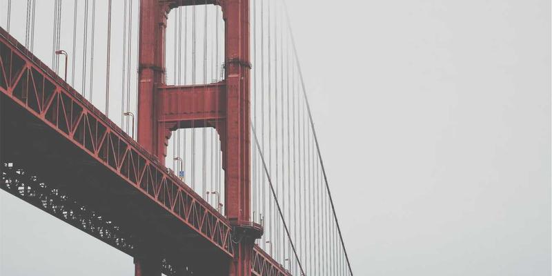 软件定义网络(SDN)如何重构现代数据中心：开发工具、数字资源与网络技术的融合革命